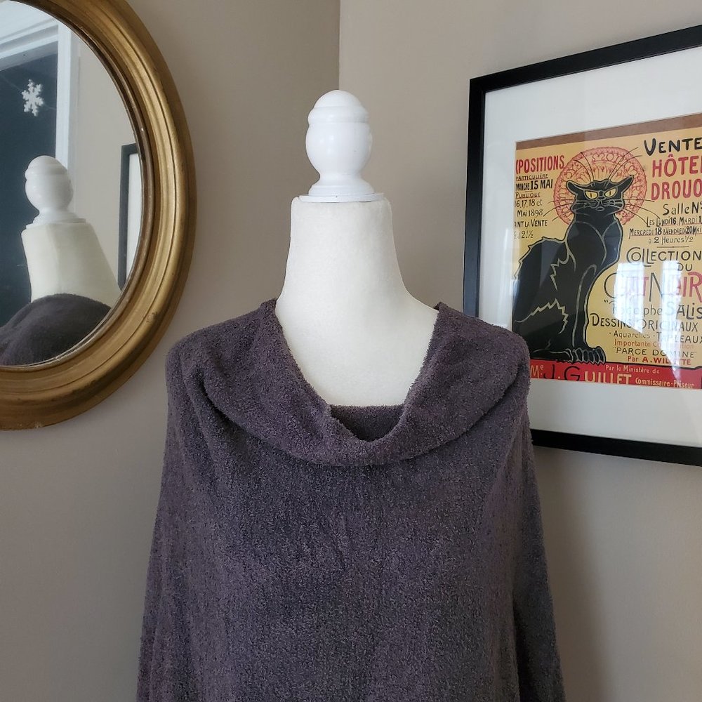 Barefoot Dreams Bamboo Chic Lite Ruana Wrap Top OS - Picture 7 of 11